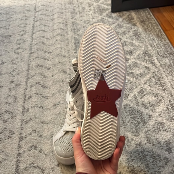 silver ash sneakers worn once brand new condition size 7 - Picture 5 of 5